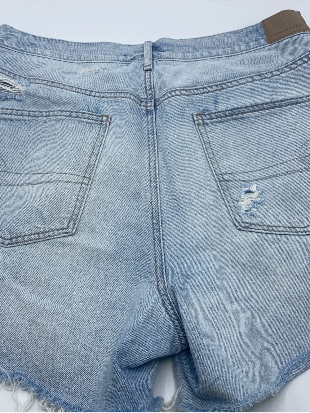 Jorts American Eagle High Rise Mom Jean Short Distressed Denim Frayed Hem Button - Picture 3 of 7